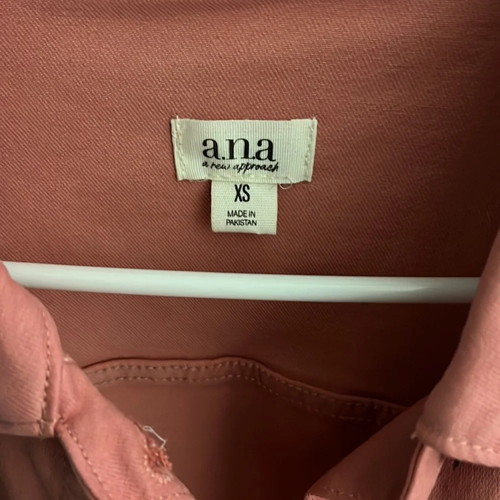 Cropped jacket - Picture 2 of 4